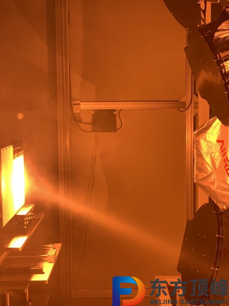 中科院某所太陽能模擬器光斑輻射強度測量